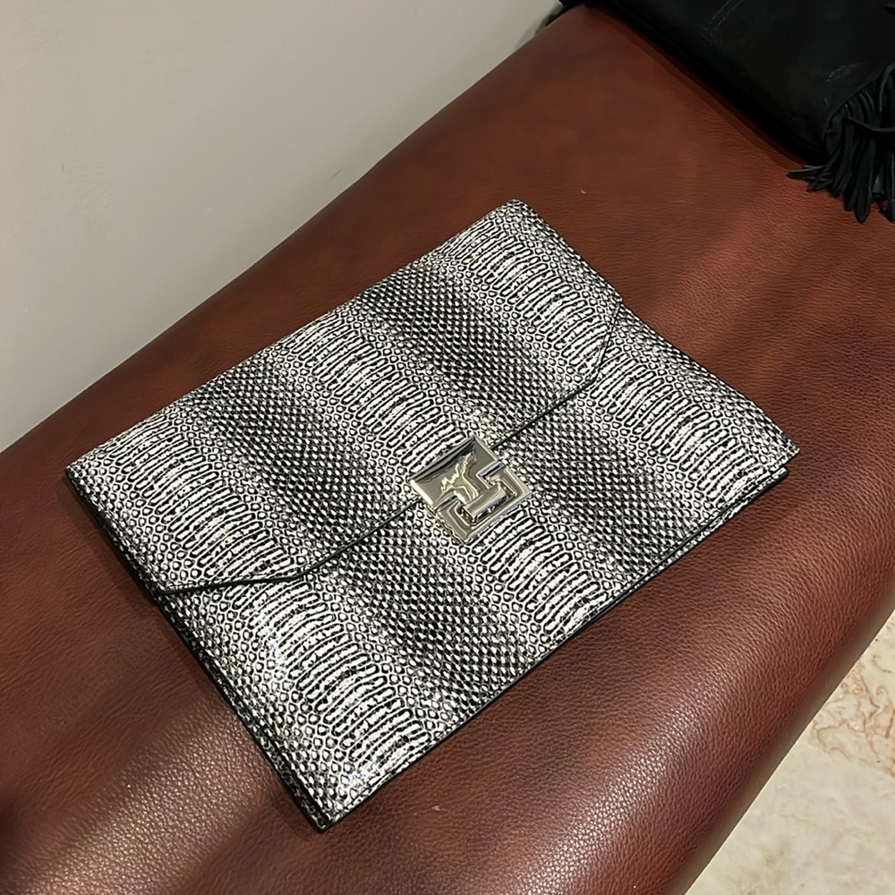 NWOT Ivanka Trump clutch purse